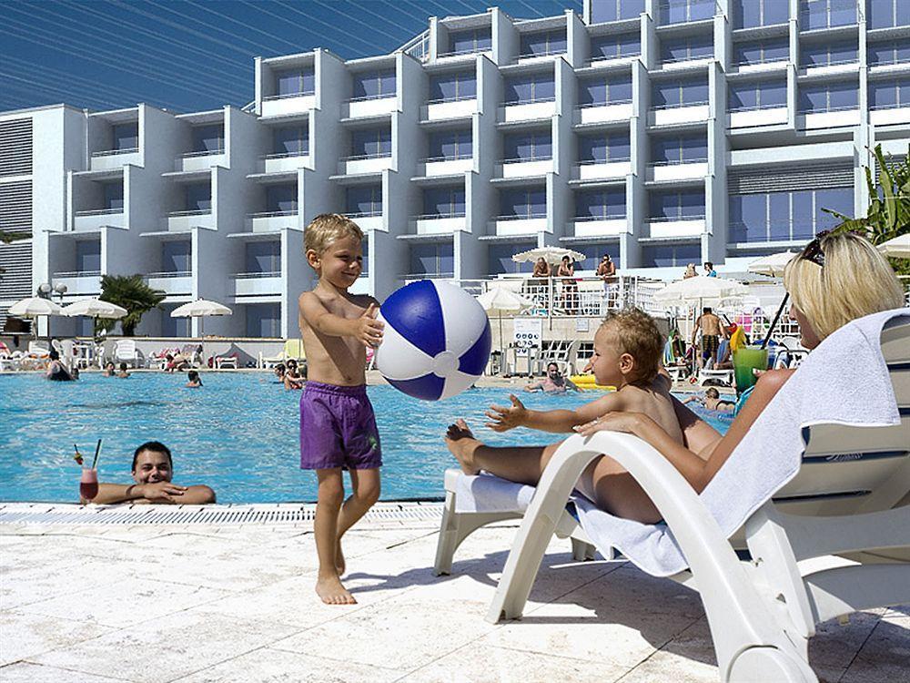 Pical Apartments Porec Esterno foto